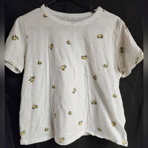 Old Navy Women's White Tee with Lemon Pattern